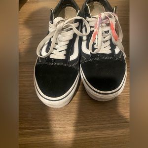 Black and white vans 7.5 men 9 women